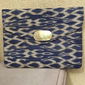 🌴Lucky brand Clutch💙